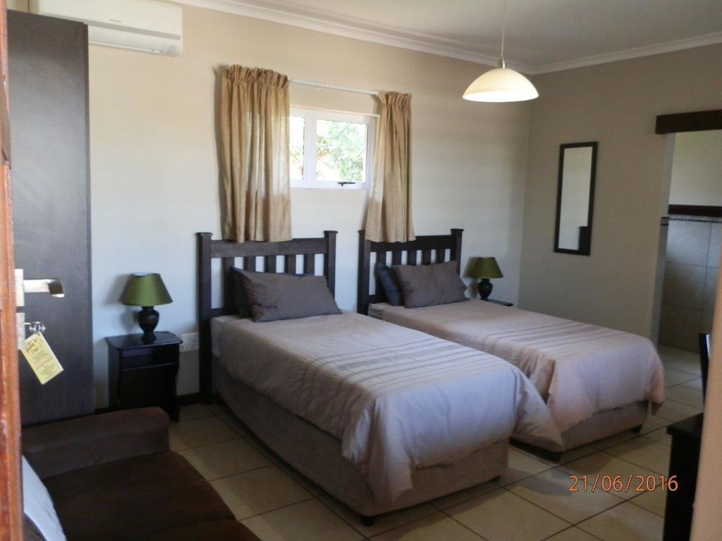 Joe'S Place 162 Durban Buitenkant foto